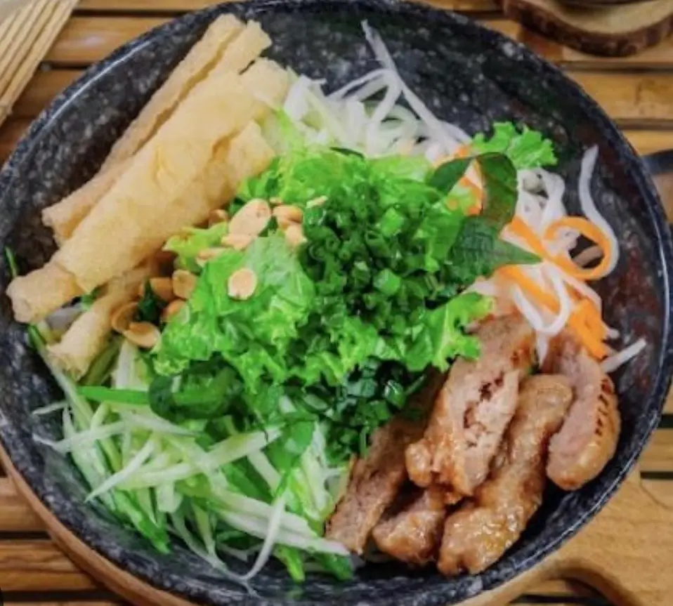 Hình ảnh Bún nem nướng Quy Nhơn