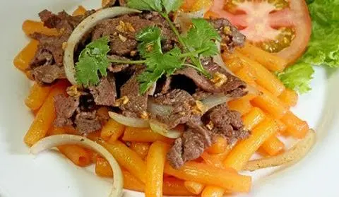 Hình ảnh Nui xào bò