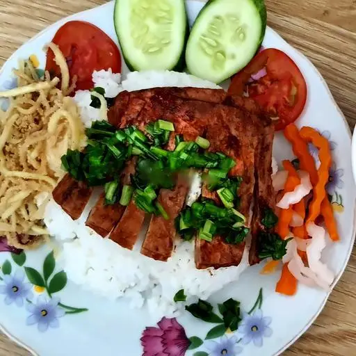 Hình ảnh Cơm Sườn Nướng Chay 