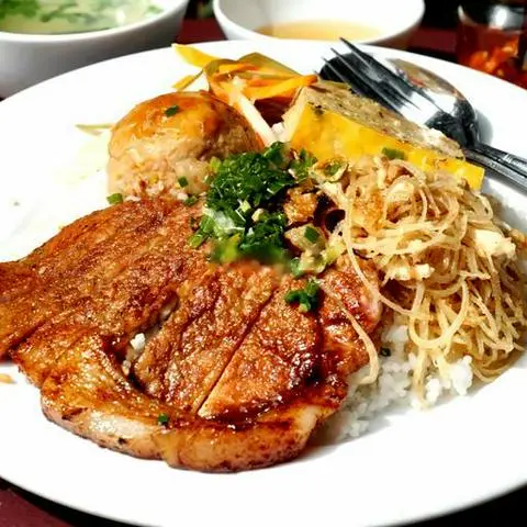 Hình ảnh Cơm Tấm Sườn - Bì