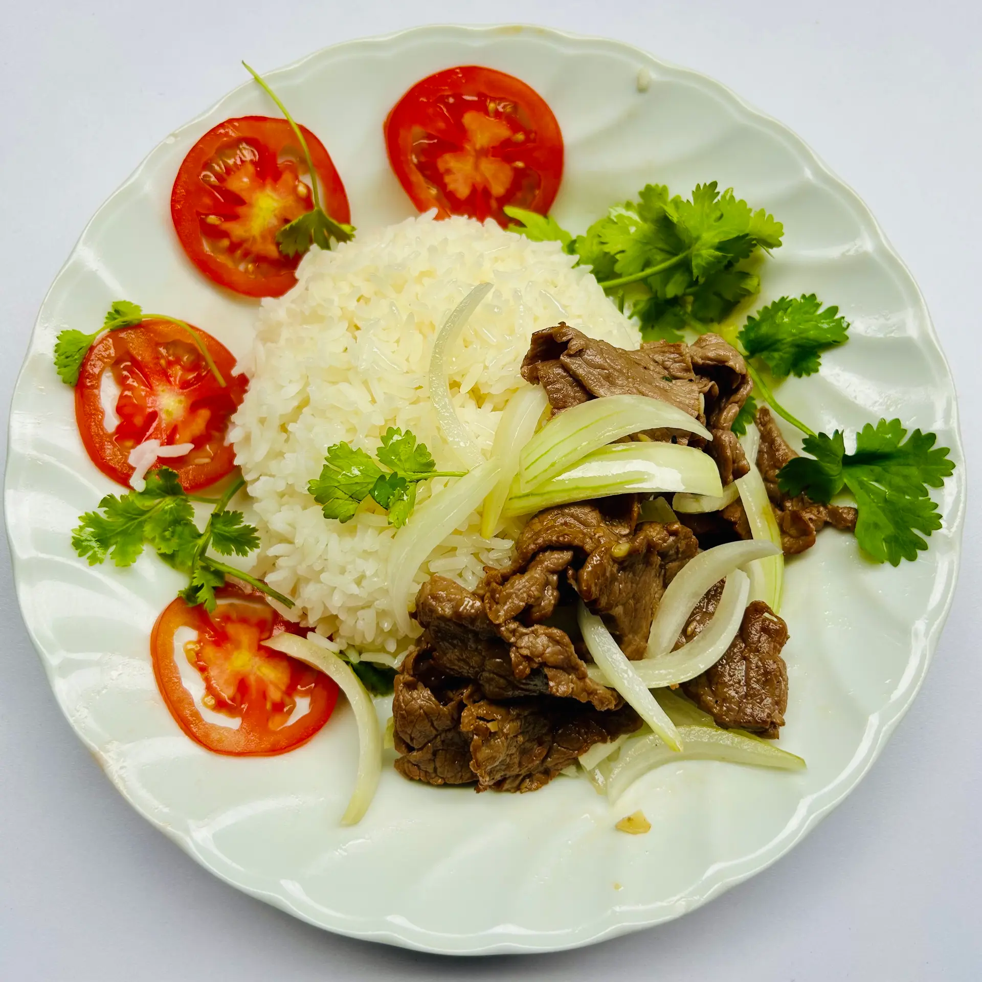 Hình ảnh Cơm bò xào củ hành
