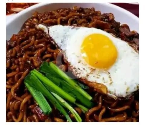Hình ảnh Mì trộn tương đen giò heo