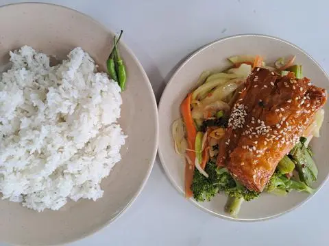 Hình ảnh Cơm tàu hũ ky cuộn (1 cuộn)