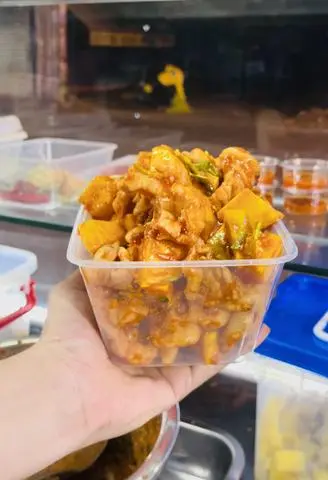 Hình ảnh chân gà sốt thái size nhỏ