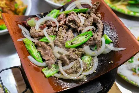 Hình ảnh Bò nướng ngói