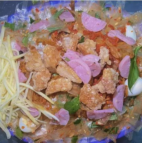Hình ảnh Bánh tráng trộn đặt biệt