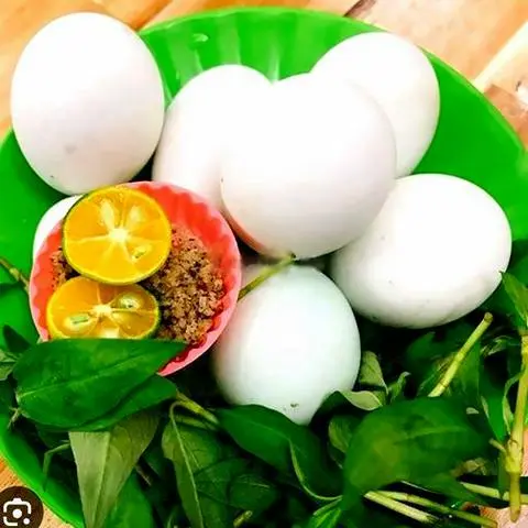 Hình ảnh Hột vịt lộn luộc