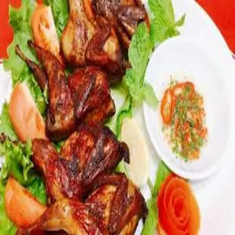 Hình ảnh 2 con chim cút nướng