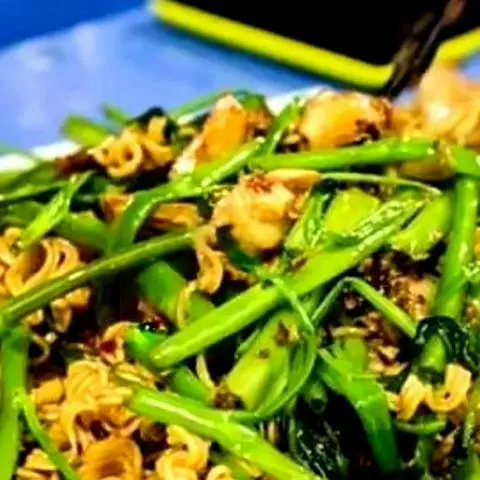 Hình ảnh Mì xào hến