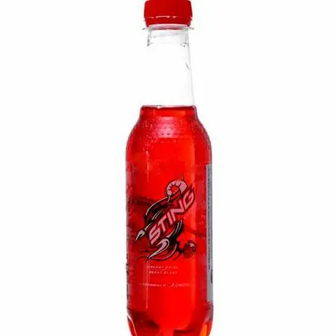 Hình ảnh Sting dâu-kèm 1 ly đá 
