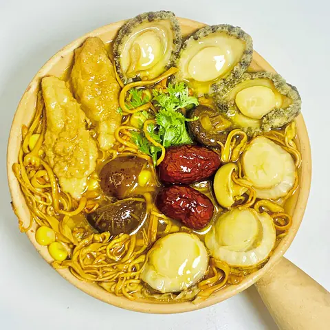 Hình ảnh Súp Bào Ngư Hải Sâm Đại Bổ