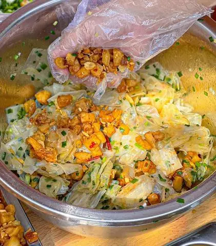 Hình ảnh bánh tráng trộn mỡ hành