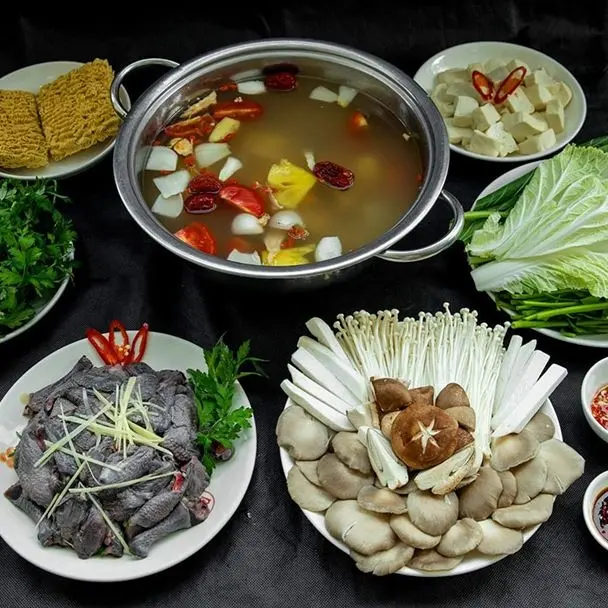 Hình ảnh LẨU GÀ ĐEN H.MÔNG
