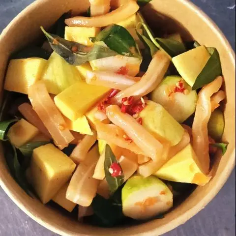 Hình ảnh Tai Heo Sốt Thái Chay