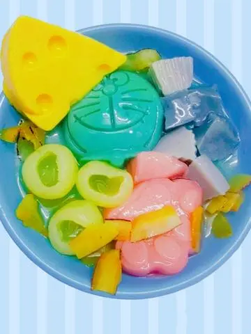 Hình ảnh Chè Khúc Bạch Có Nhân Tứ Ca (Jerry, Màu, Chân Mèo, Tom) (Màu Tùy Ngày)