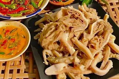 Hình ảnh Lá xách bò hấp chấm mắm nêm - 200gr