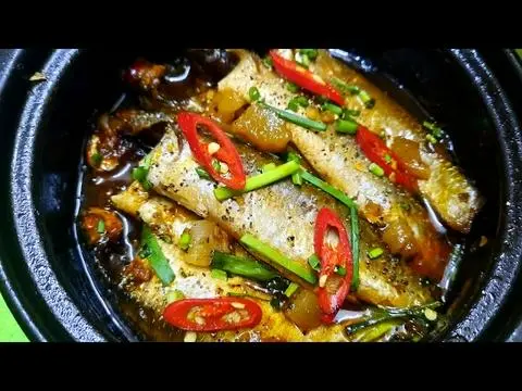 Hình ảnh Cơm Cá Đối Huế Kho Ớt Xanh