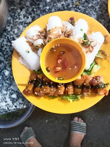 Hình ảnh bánh hỏi thịt nướng 
