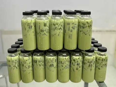 Hình ảnh Combo 5 chai trà sữa Thái Xanh
