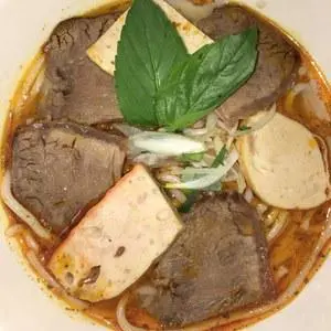 Hình ảnh Bún bò nạm chả
