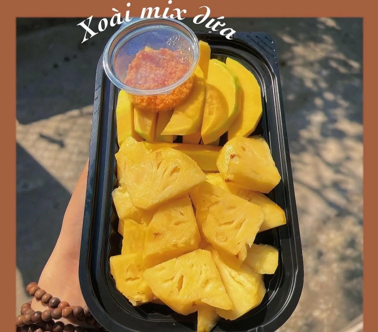 Hình ảnh Thơm Cắt Sẵn 500g - Kèm Muối