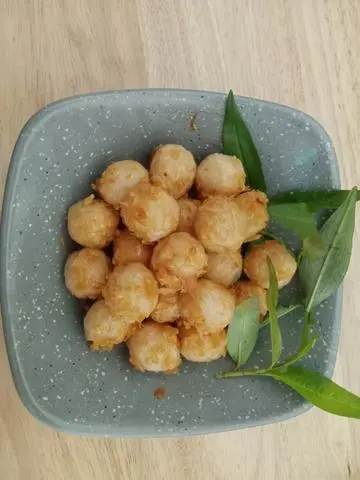 Hình ảnh Cá Viên Mắm Tỏi