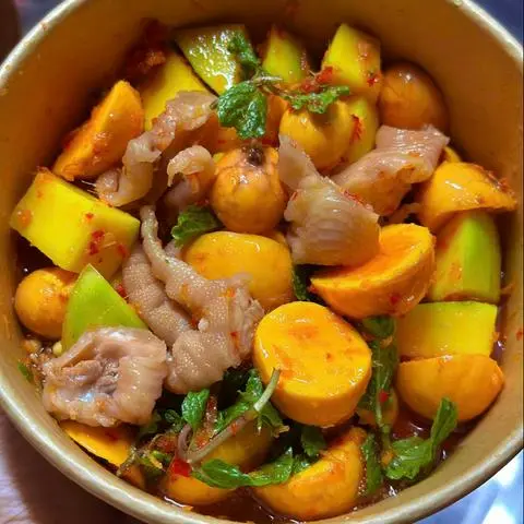 Hình ảnh Chân gà mix trứng non