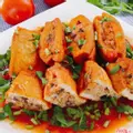 Hình ảnh Cơm đậu hũ dồn thịt sốt cà