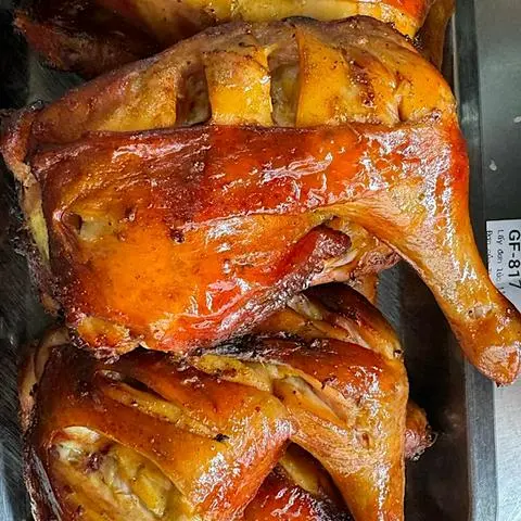 Hình ảnh Cơm đùi gà gốc tư nướng mật ong