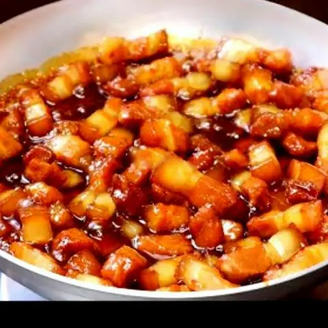 Hình ảnh Cơm thịt kho tiêu