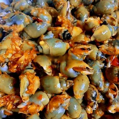 Hình ảnh Ốc cà na xào tỏi