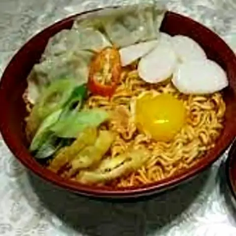 Hình ảnh 떡만두라면 . Mì gói há cảo+món ăn phụ