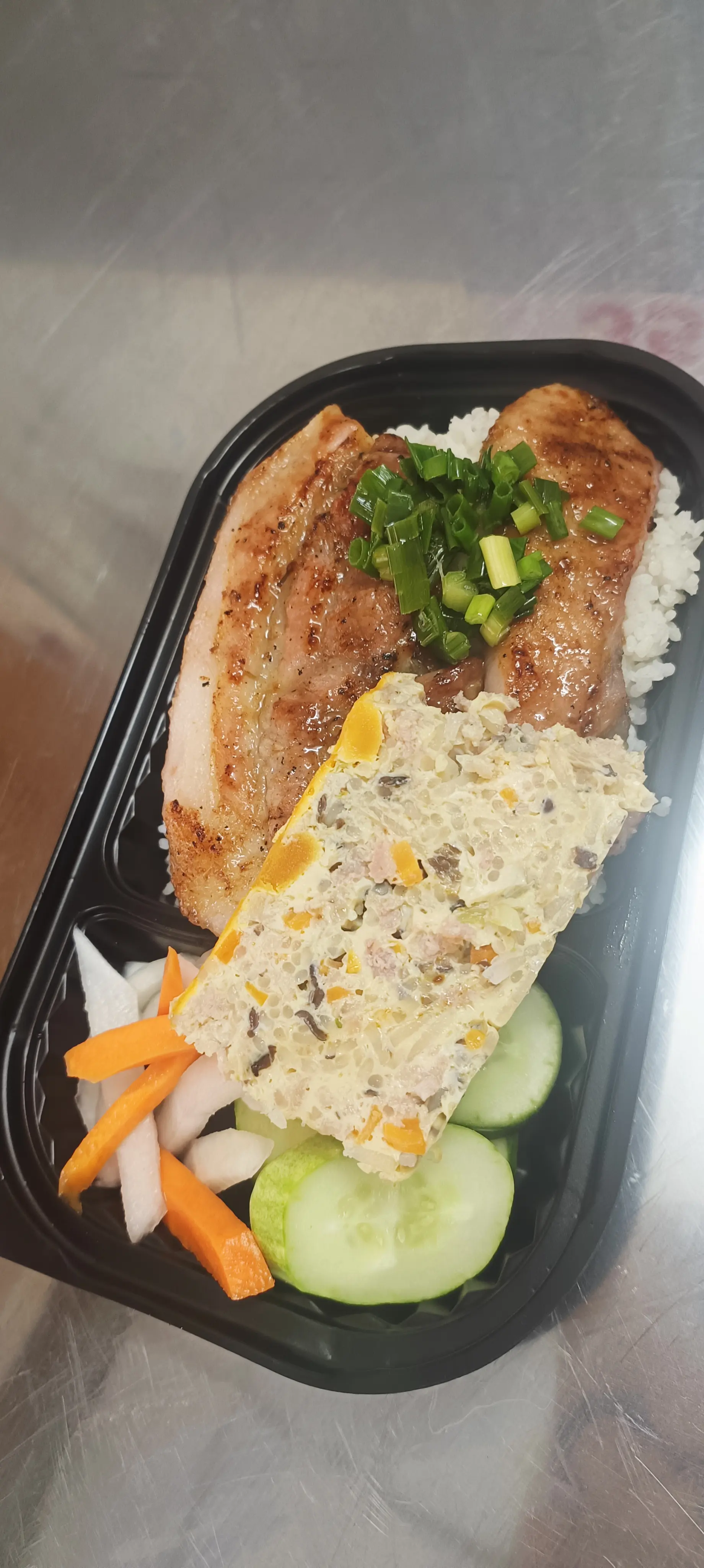 Hình ảnh cơm trứng ốp la 
