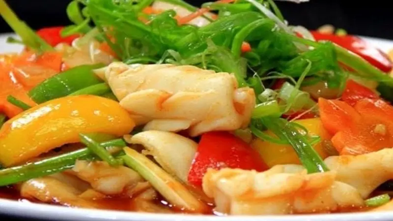 Hình ảnh cơm chiên mực xào củ hành 