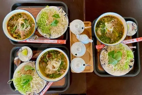 Hình ảnh Bún bò ( 2 topping)