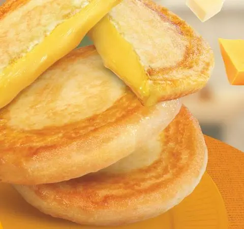 Hình ảnh Bánh Hotteok Nhân Phô Mai Tan Chảy