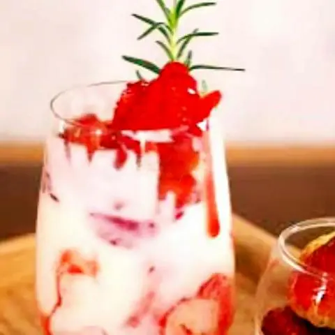 Hình ảnh Yogurt dâu