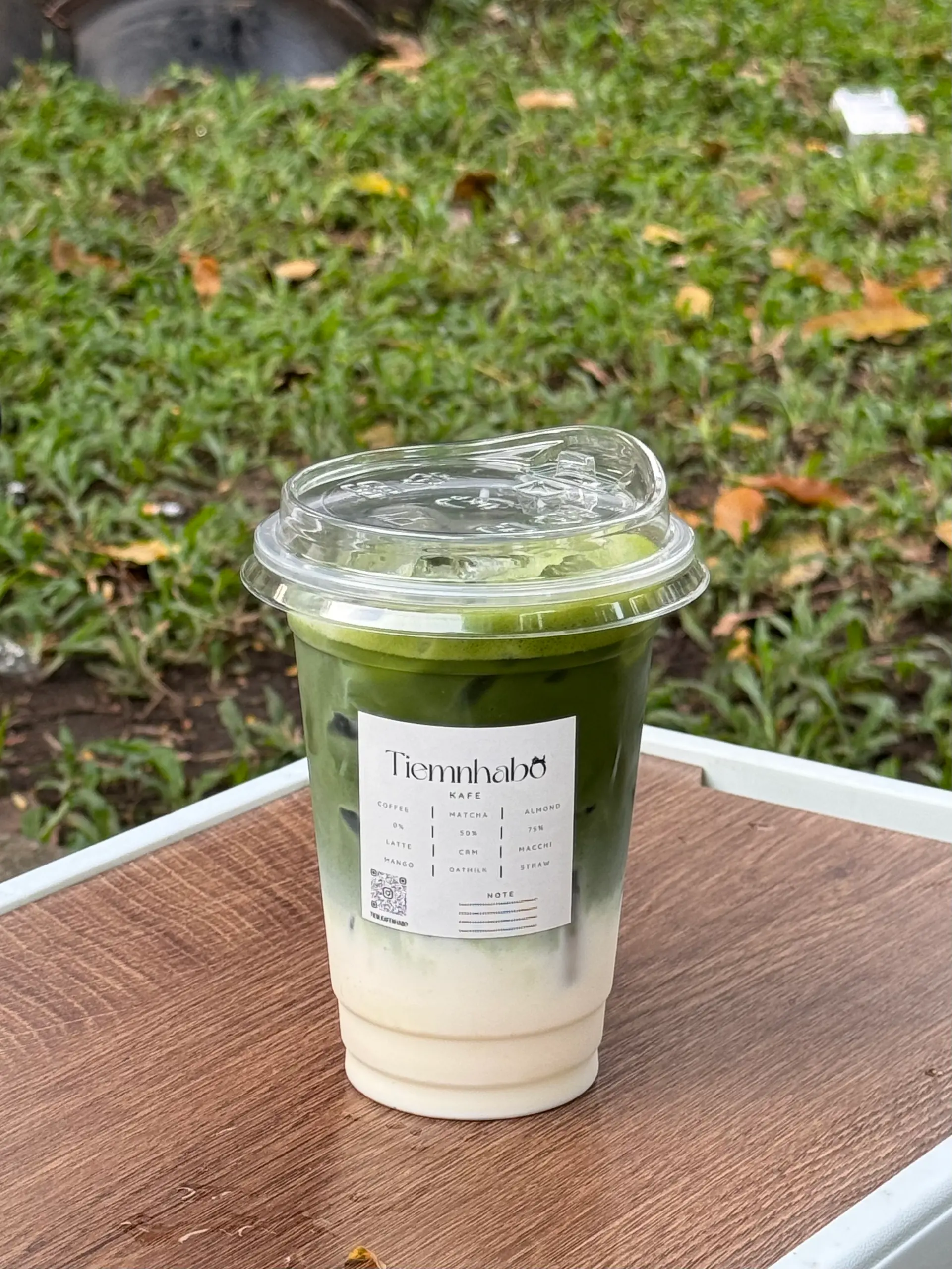 Hình ảnh Matcha latte hạnh nhân