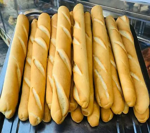 Hình ảnh Bánh mì Que 1 ổ