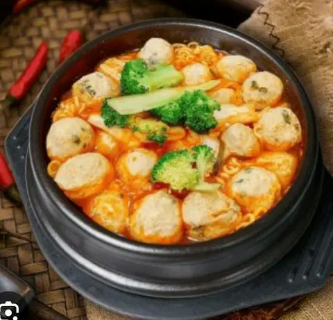 Hình ảnh Mì cay cá viên