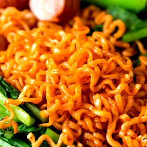Hình ảnh Mì Trộn Xúc Xích