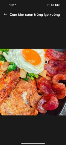 Hình ảnh Cơm tấm sườn trứng lạp xưởng