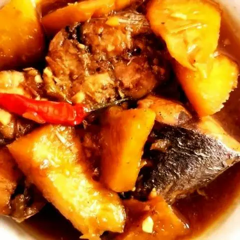 Hình ảnh Cơm cá ngừ kho thơm 