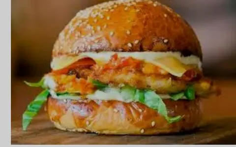 Hình ảnh Hamburger Tôm trứng+phô mai