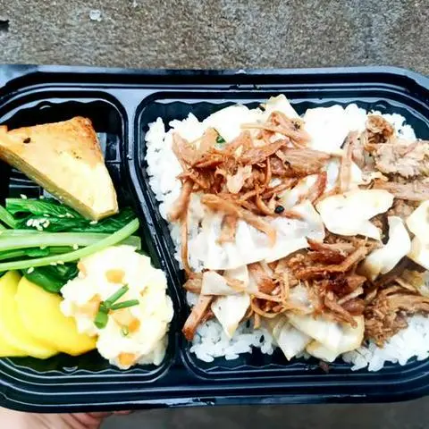 Hình ảnh Thịt Heo Kalua và Bắp Cải Bento