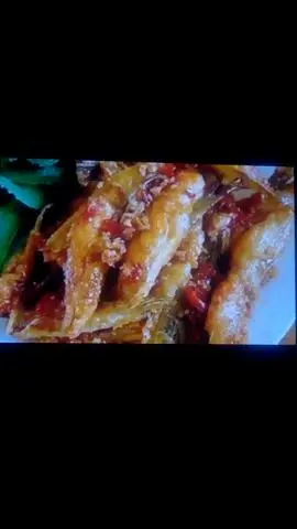 Hình ảnh Vây Cá Hồi Chiên Nước Mắm