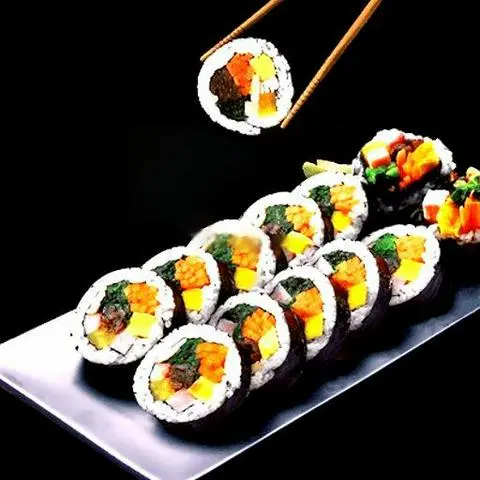 Hình ảnh 김밥 .Cơm cuộn thịt bò