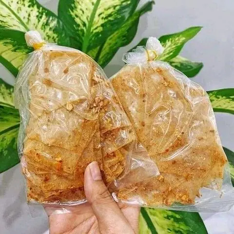 Hình ảnh Bánh tráng muối cay xike