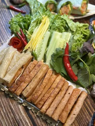Hình ảnh phần 4 người