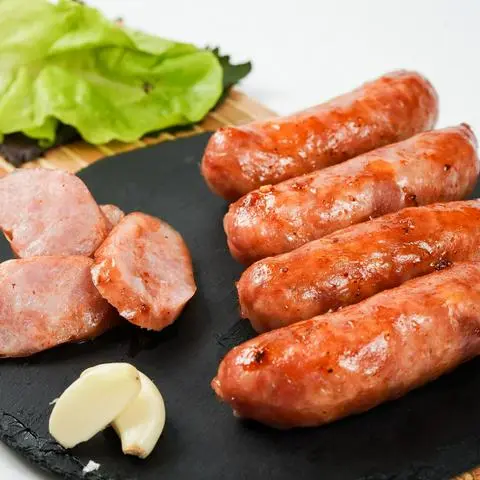 Hình ảnh 5 Cây Lạp Xưởng Nướng Than Hồng